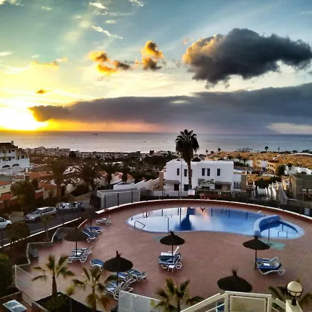 Sunny Colina Blanca Apartamento *
