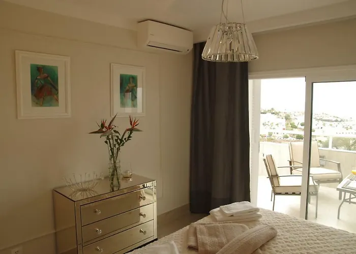 Sunny Colina Blanca *